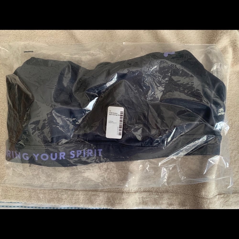 New Lululemon Peloton Spirit Bra